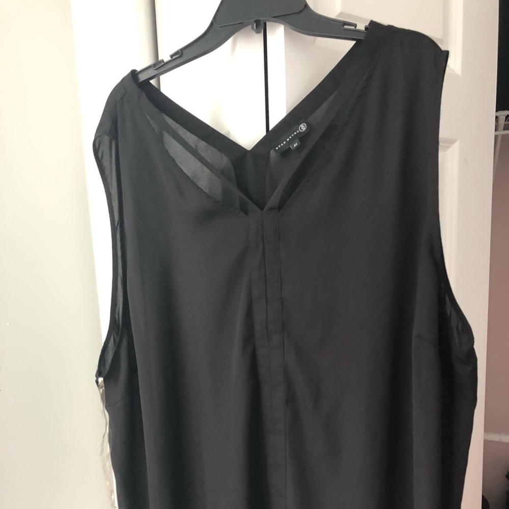 Black tank with cute detail